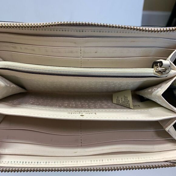 Kate Spade leather lavender envelope wallet - Picture 6 of 6